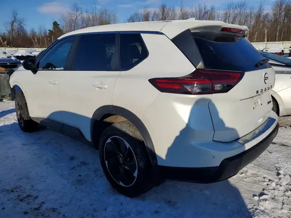 JN8BT3BB5RW290752 2024 NISSAN ROGUE - Image 2