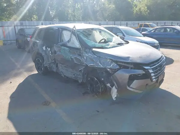 JN8BT3BB5RW424238 2024 NISSAN ROGUE - Image 1