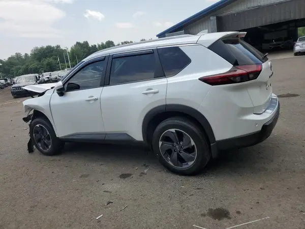 JN8BT3BB5RW426491 2024 NISSAN ROGUE - Image 2