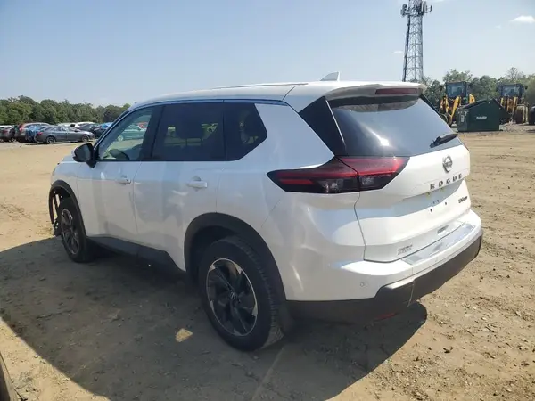 JN8BT3BB5RW426720 2024 NISSAN ROGUE - Image 2