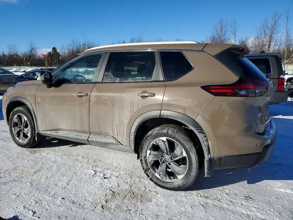 JN8BT3BB5RW428452 2024 NISSAN ROGUE - Image 2