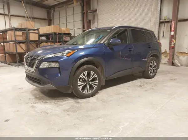 JN8BT3BB6NW334672 2022 NISSAN ROGUE - Image 2