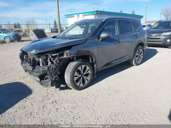 JN8BT3BB6NW336860 2022 NISSAN ROGUE - Image 2