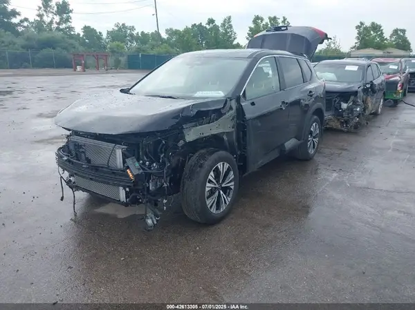 JN8BT3BB6PW354973 2023 NISSAN ROGUE - Image 2