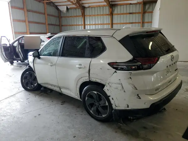 JN8BT3BB6RW286340 2024 NISSAN ROGUE - Image 2