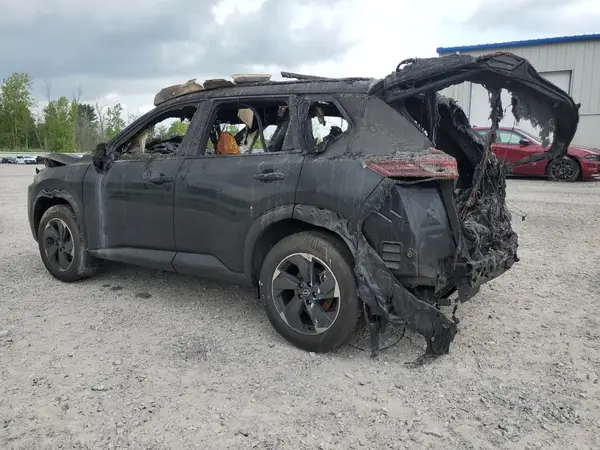 JN8BT3BB6RW287228 2024 NISSAN ROGUE - Image 2
