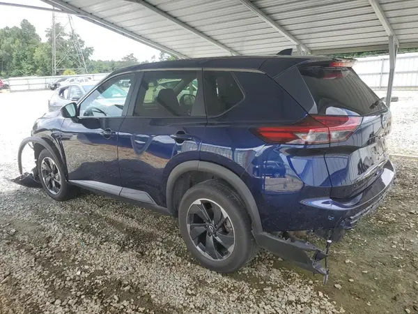 JN8BT3BB6RW423471 2024 NISSAN ROGUE - Image 2