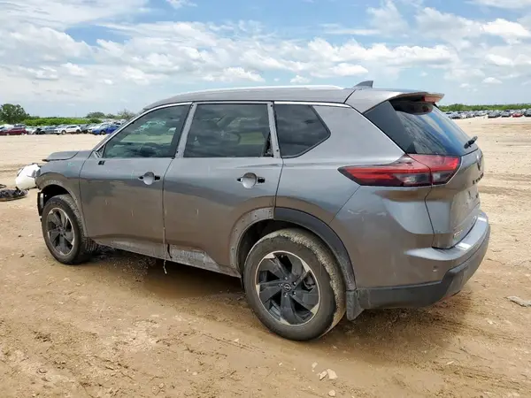 JN8BT3BB6RW444515 2024 NISSAN ROGUE - Image 2