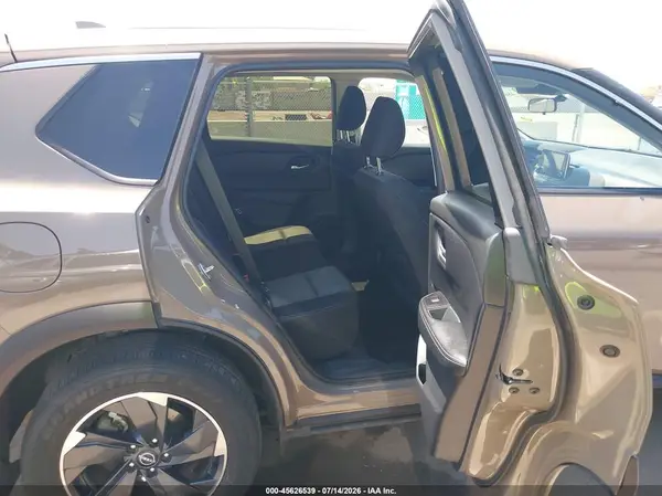 JN8BT3BB6RW444868 2024 NISSAN ROGUE - Image 8