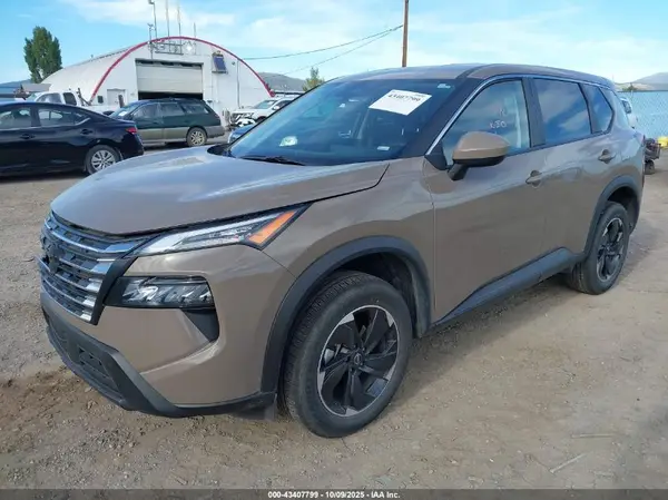 JN8BT3BB6SW162185 2025 NISSAN ROGUE - Image 2