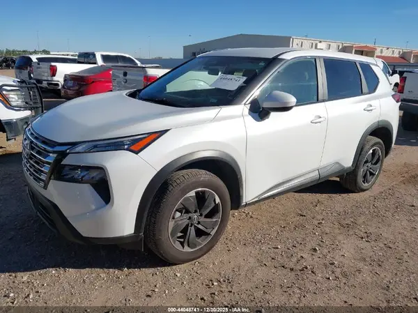 JN8BT3BB6SW412847 2025 NISSAN ROGUE - Image 2