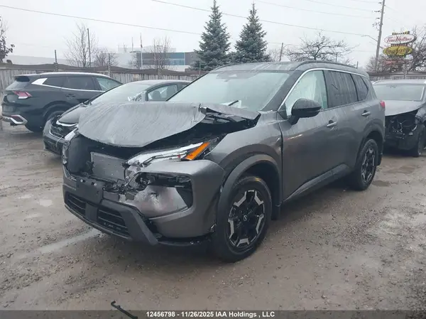 JN8BT3BB6SW432533 2025 NISSAN ROGUE - Image 2