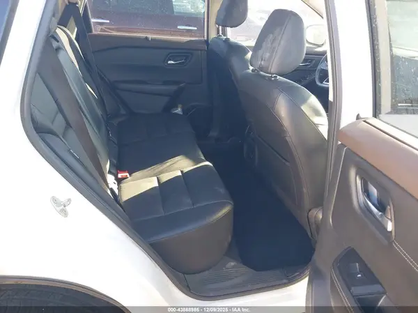 JN8BT3BB7NW337211 2022 NISSAN ROGUE - Image 8