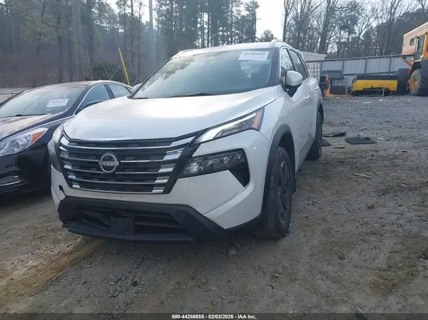 JN8BT3BB7RW178258 2024 NISSAN ROGUE - Image 2