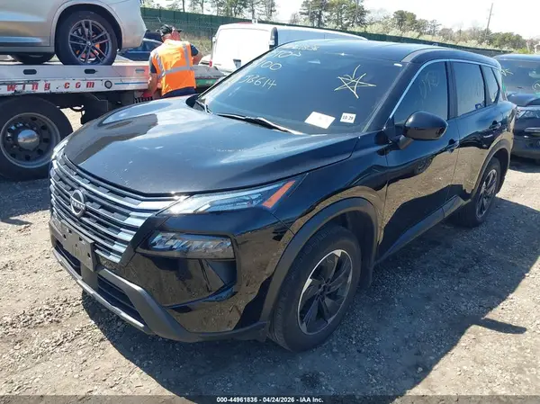 JN8BT3BB7RW183556 2024 NISSAN ROGUE - Image 2