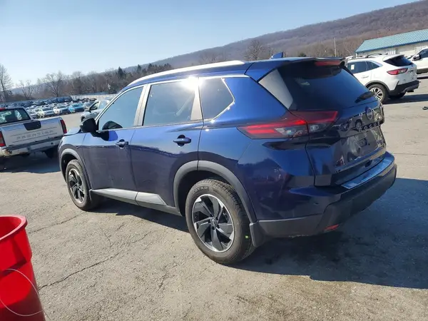 JN8BT3BB7RW284340 2024 NISSAN ROGUE - Image 2