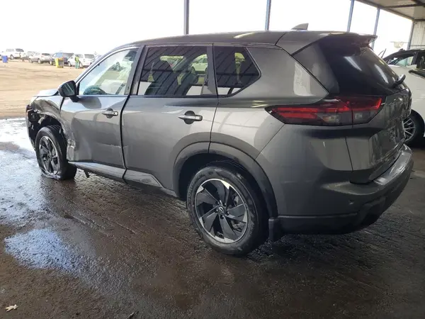 JN8BT3BB7RW286346 2024 NISSAN ROGUE - Image 2