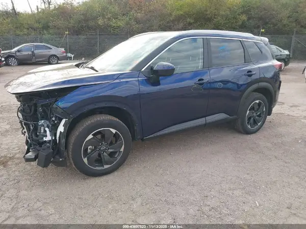 JN8BT3BB7RW286685 2024 NISSAN ROGUE - Image 2