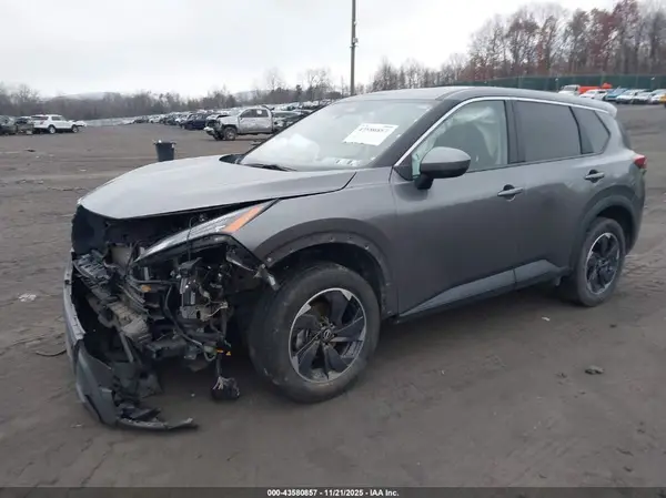 JN8BT3BB7RW421910 2024 NISSAN ROGUE - Image 2