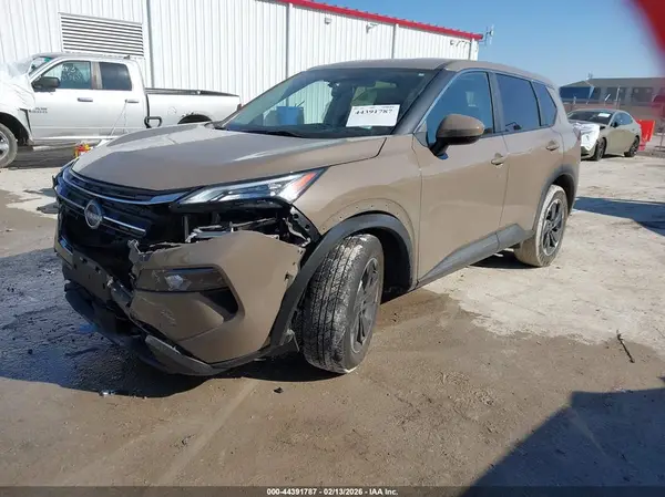 JN8BT3BB7RW424385 2024 NISSAN ROGUE - Image 2