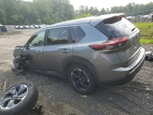 JN8BT3BB7RW426010 2024 NISSAN ROGUE - Image 2