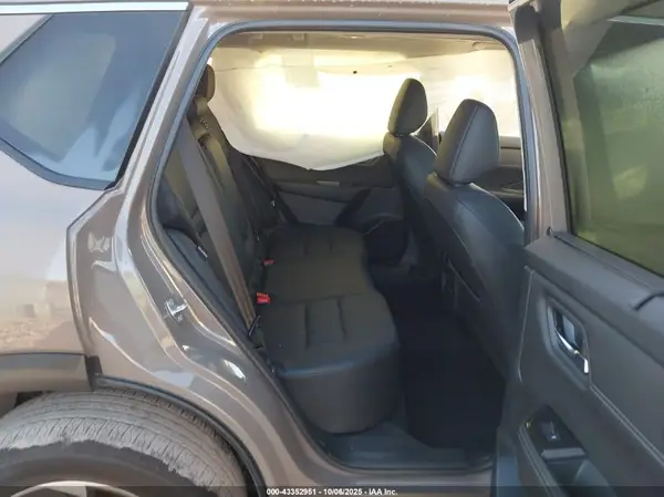 JN8BT3BB7RW426816 2024 NISSAN ROGUE - Image 8