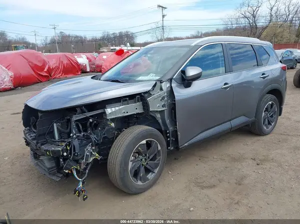 JN8BT3BB7RW430185 2024 NISSAN ROGUE - Image 2