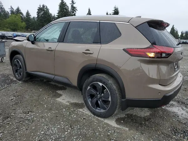 JN8BT3BB7RW431434 2024 NISSAN ROGUE - Image 2
