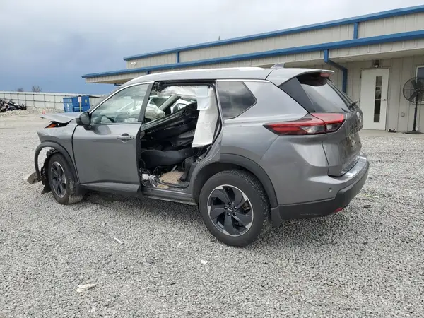 JN8BT3BB7RW433698 2024 NISSAN ROGUE - Image 2
