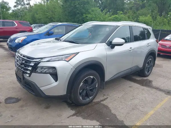 JN8BT3BB7RW434916 2024 NISSAN ROGUE - Image 2