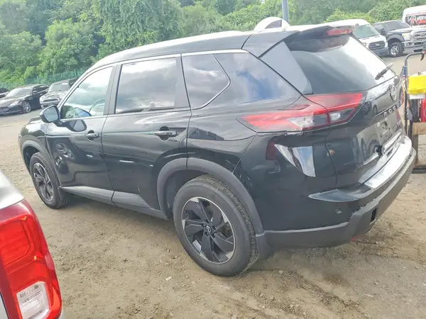 JN8BT3BB7RW440926 2024 NISSAN ROGUE - Image 2