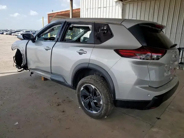 JN8BT3BB8RW420457 2024 NISSAN ROGUE - Image 2