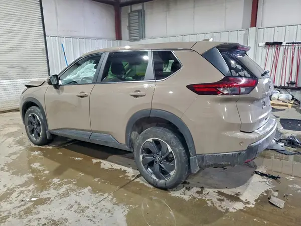 JN8BT3BB8RW420748 2024 NISSAN ROGUE - Image 2
