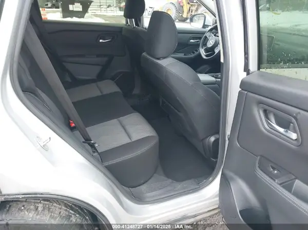 JN8BT3BB8RW422306 2024 NISSAN ROGUE - Image 8