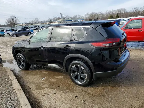JN8BT3BB8RW425500 2024 NISSAN ROGUE - Image 2