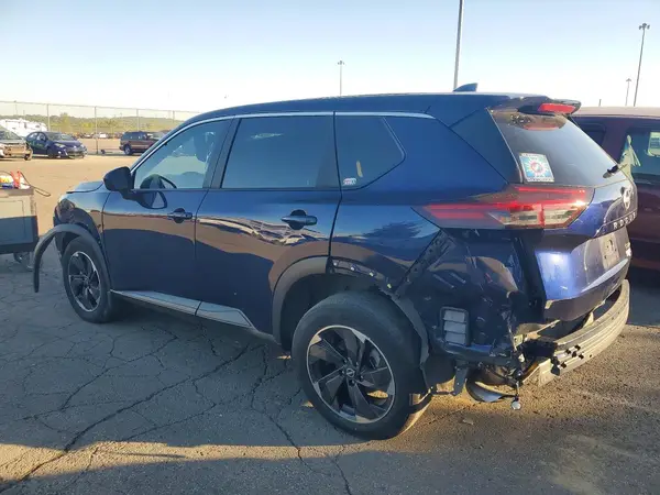 JN8BT3BB8RW425593 2024 NISSAN ROGUE - Image 2