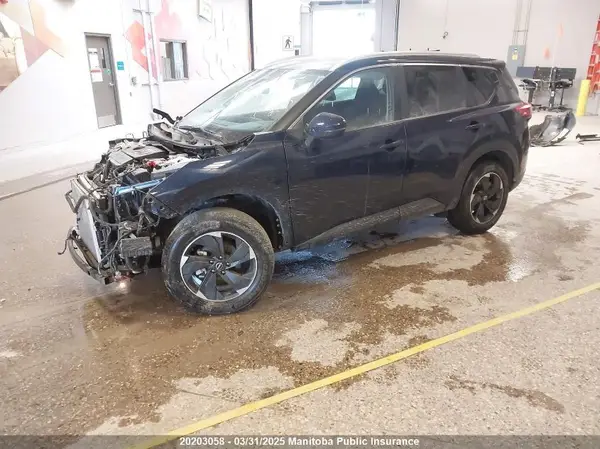 JN8BT3BB8RW447013 2024 NISSAN ROGUE - Image 2
