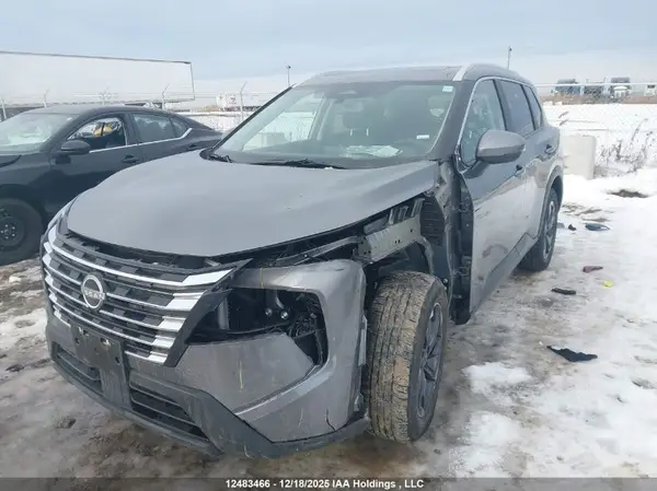 JN8BT3BB8SW157957 2025 NISSAN ROGUE - Image 2