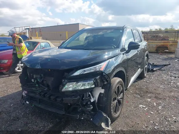 JN8BT3BB9PW209393 2023 NISSAN ROGUE - Image 2