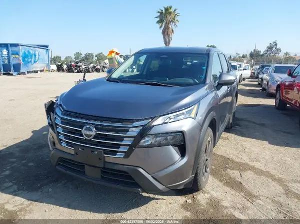 JN8BT3BB9RW421407 2024 NISSAN ROGUE - Image 2