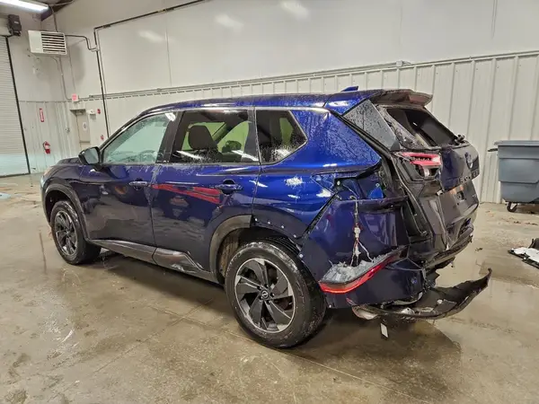 JN8BT3BB9RW430768 2024 NISSAN ROGUE - Image 2