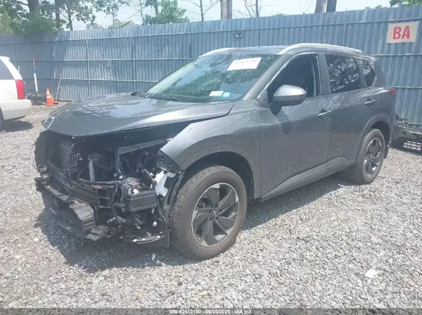 JN8BT3BB9RW438000 2024 NISSAN ROGUE - Image 2