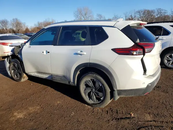 JN8BT3BB9RW447408 2024 NISSAN ROGUE - Image 2