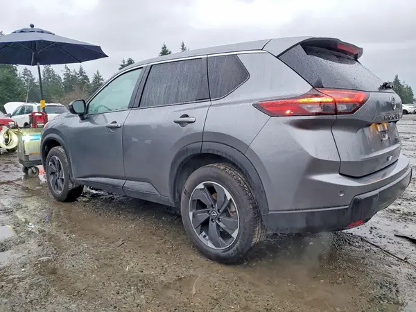 JN8BT3BBXRW421268 2024 NISSAN ROGUE - Image 2