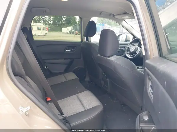 JN8BT3BBXRW422758 2024 NISSAN ROGUE - Image 8