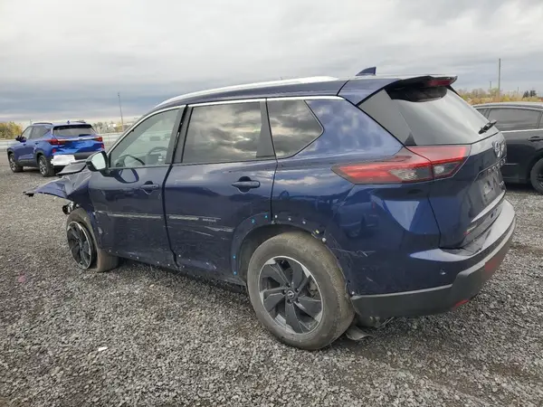 JN8BT3BBXRW427670 2024 NISSAN ROGUE - Image 2