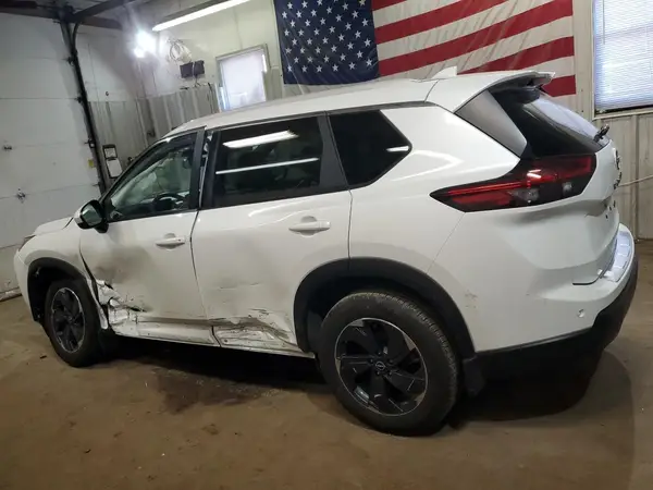JN8BT3BBXRW428320 2024 NISSAN ROGUE - Image 2
