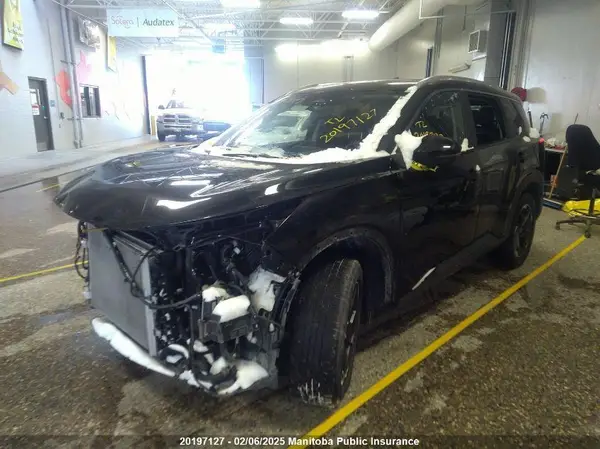 JN8BT3BBXRW430035 2024 NISSAN ROGUE - Image 2