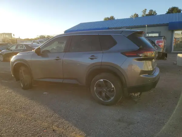 JN8BT3BBXRW439382 2024 NISSAN ROGUE - Image 2