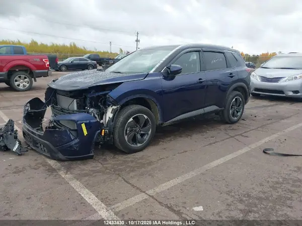 JN8BT3BBXRW442976 2024 NISSAN ROGUE - Image 2